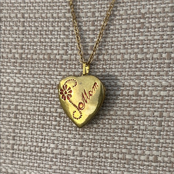 Vintage Jewelry - Vintage Gold Heart 'Mom' Locket Necklace with Red Accents